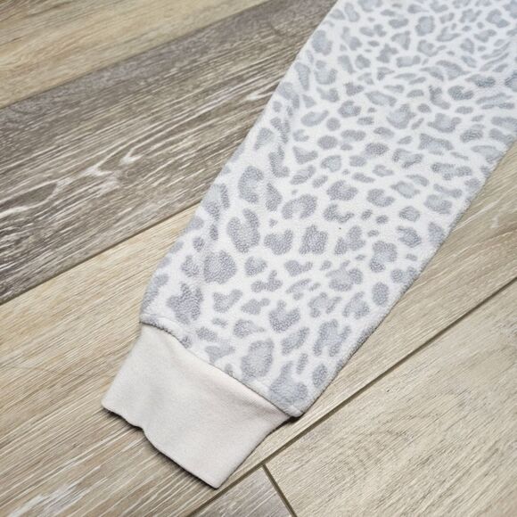 Nike Leopard Print Fleece Crewneck White Womens Small Sportswear Athliesure - Picture 9 of 11